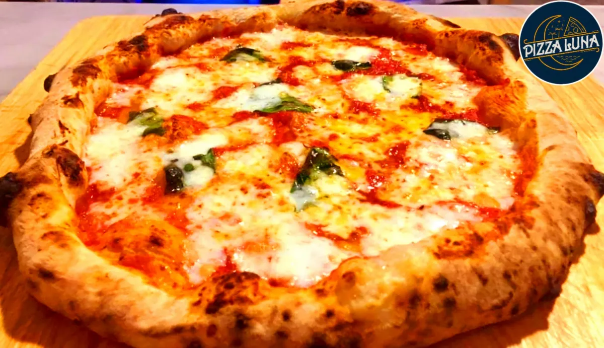 Low-angle view of Pizza Luna Margherita pizza