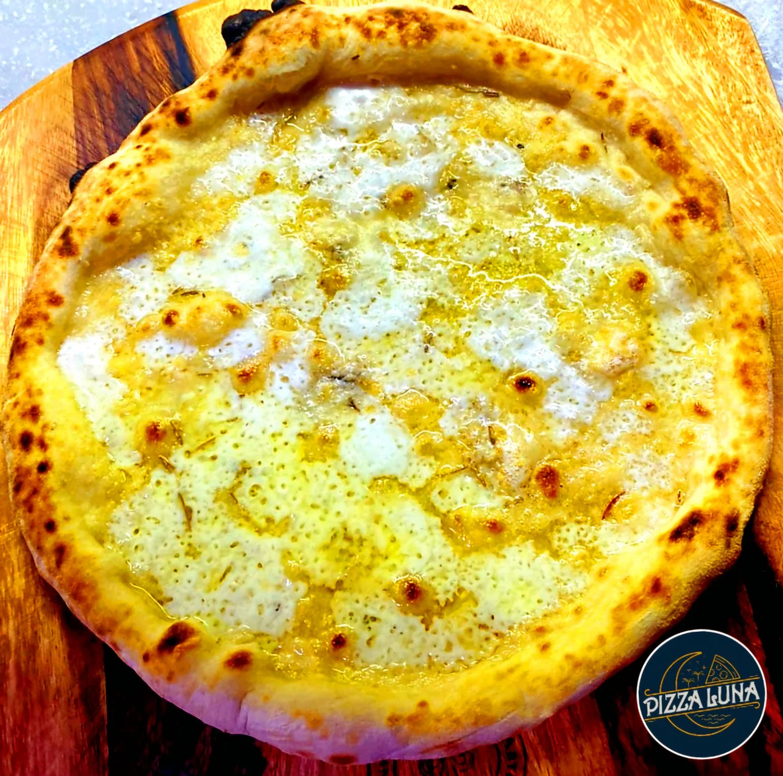 Cheese pizza at Pizza Luna